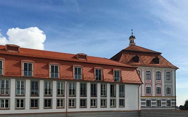 Hotel Schloss Leitheim Extérieur photo
