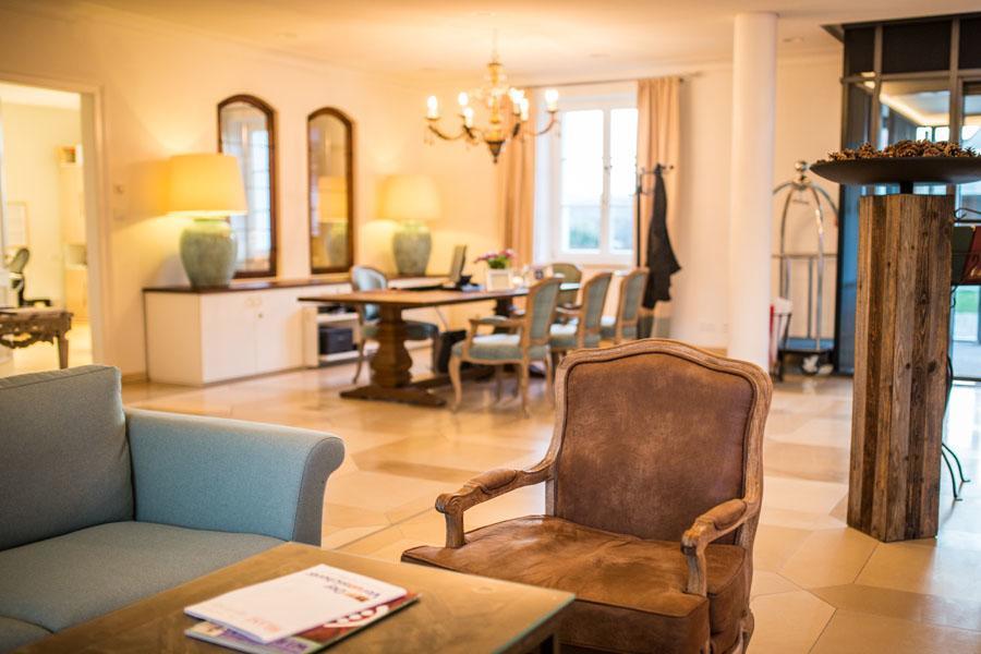 Hotel Schloss Leitheim Extérieur photo