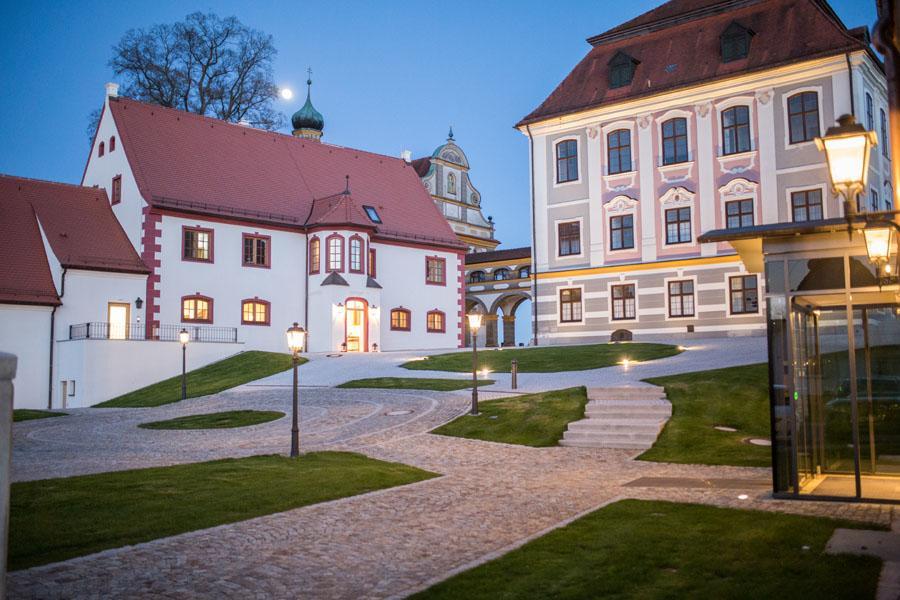 Hotel Schloss Leitheim Extérieur photo
