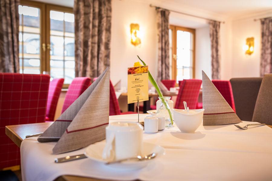 Hotel Schloss Leitheim Extérieur photo