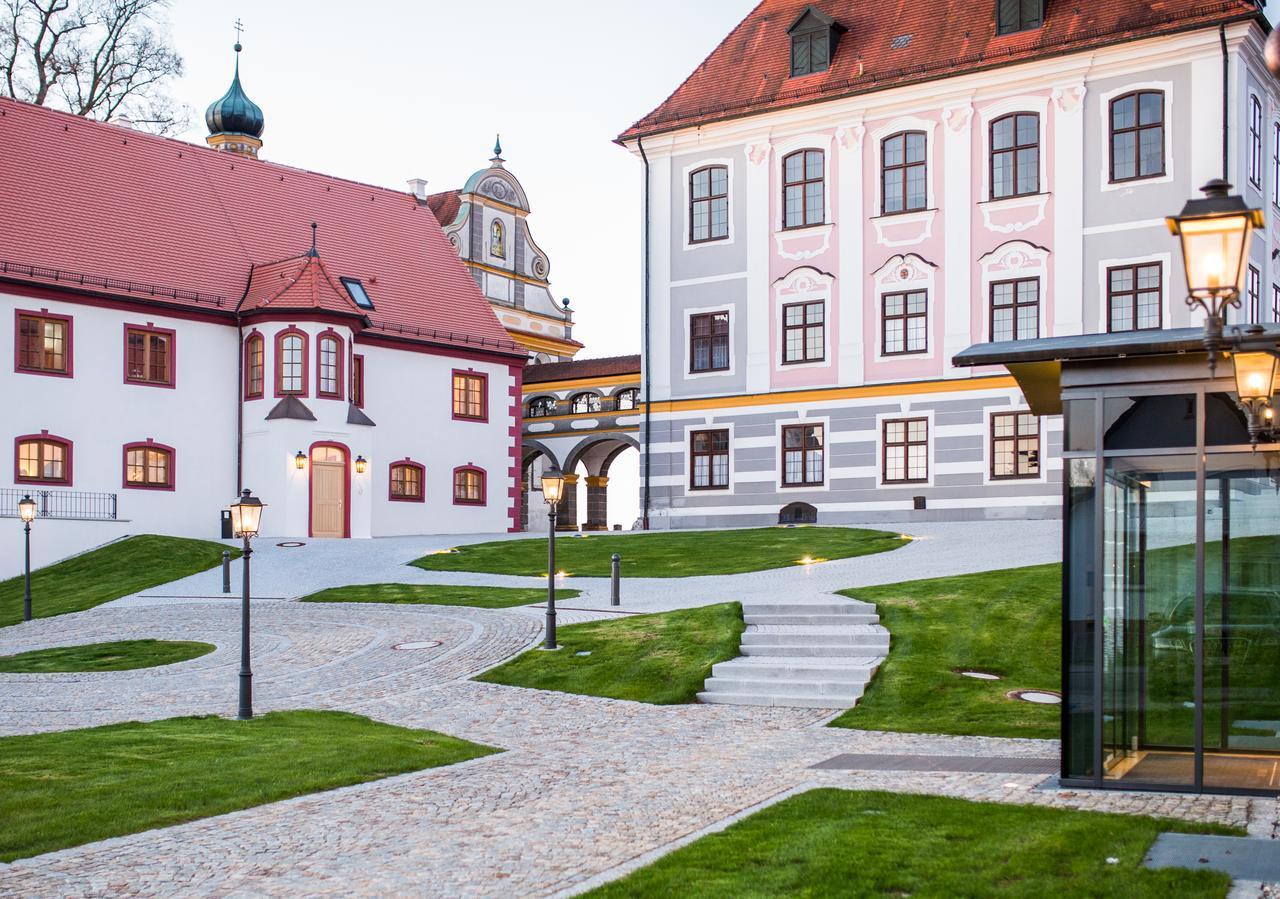 Hotel Schloss Leitheim Extérieur photo