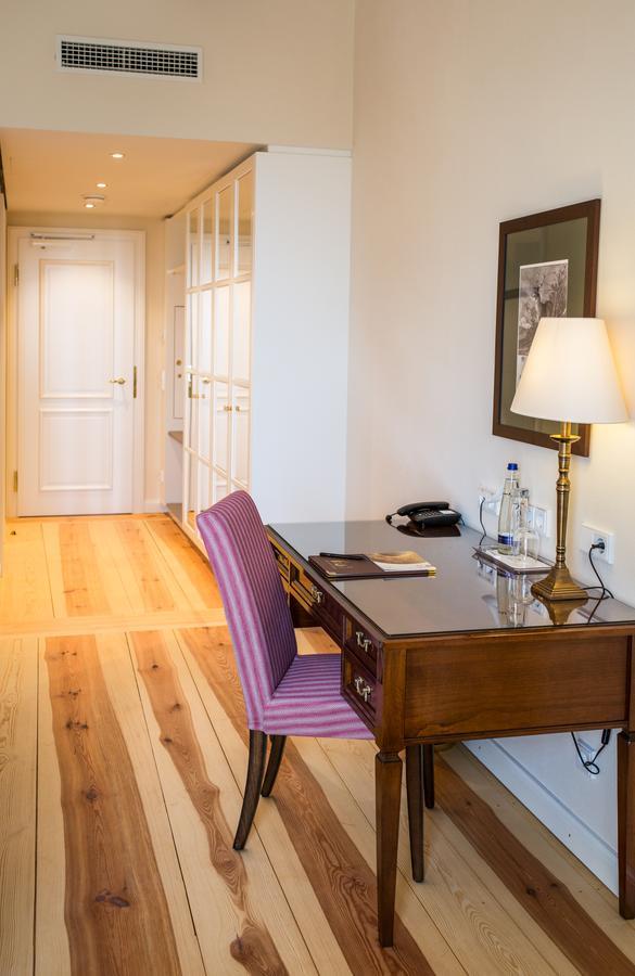 Hotel Schloss Leitheim Extérieur photo