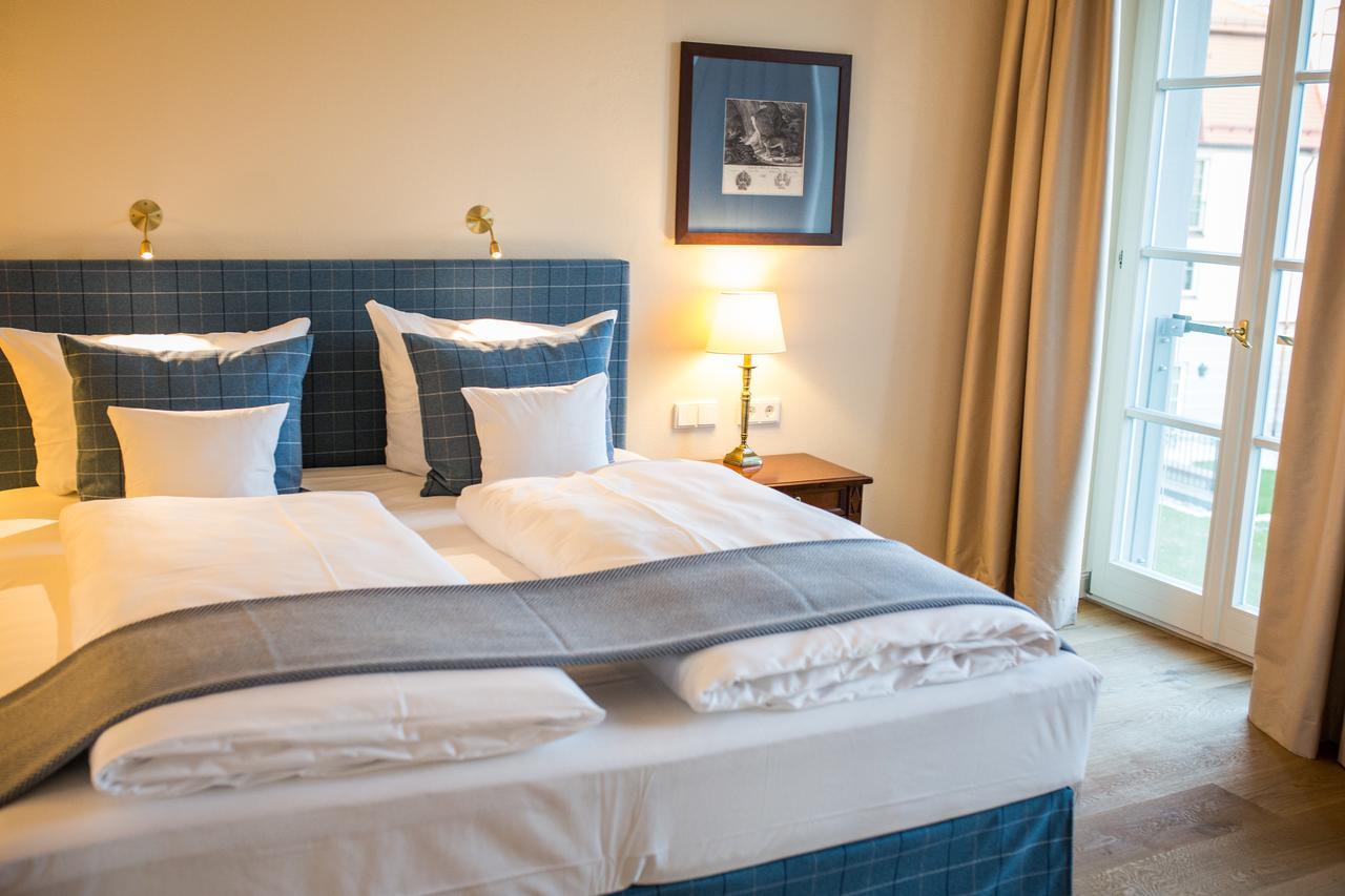 Hotel Schloss Leitheim Chambre photo